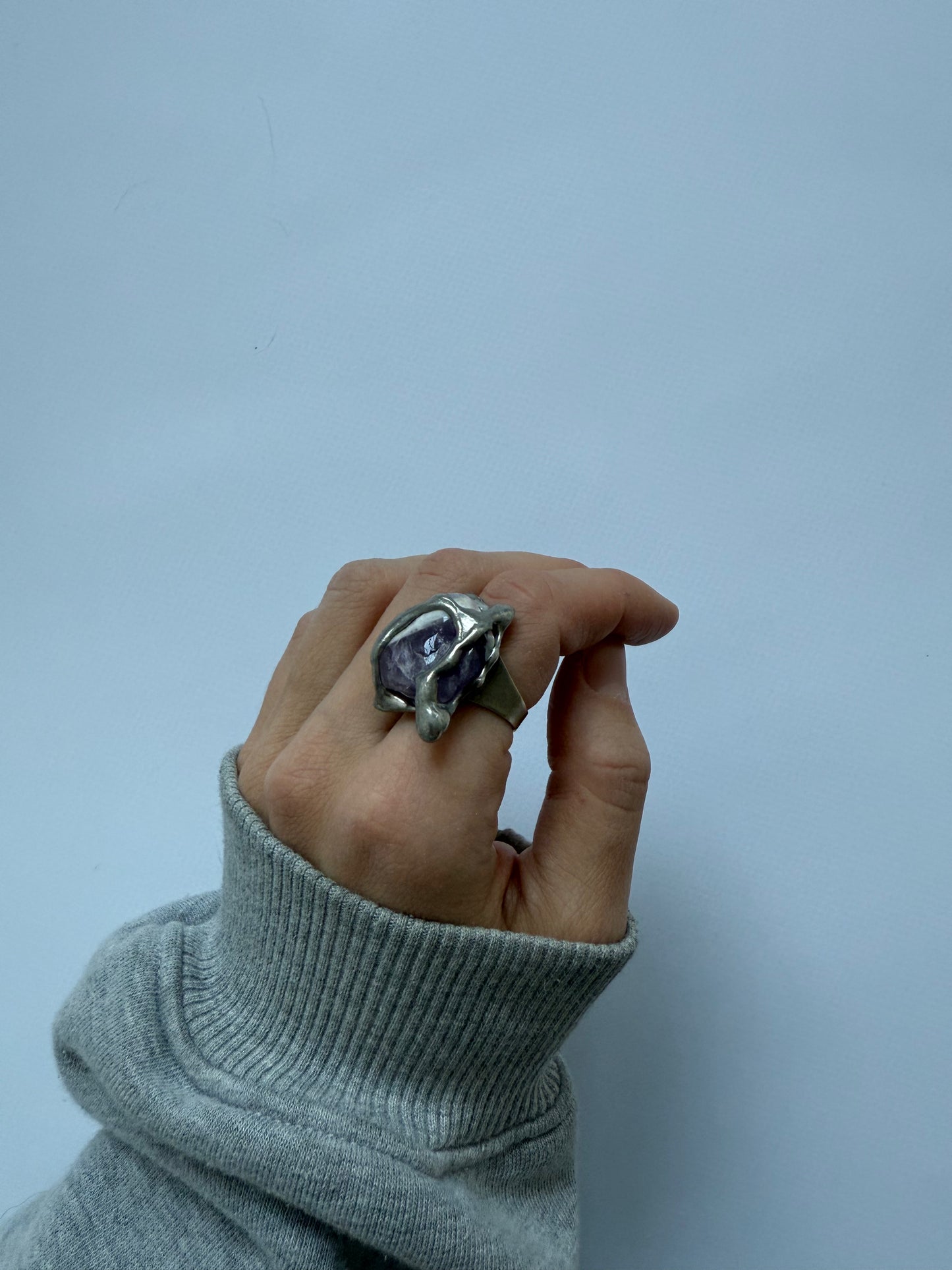 Vintage sygnet ametyst melted silver ring