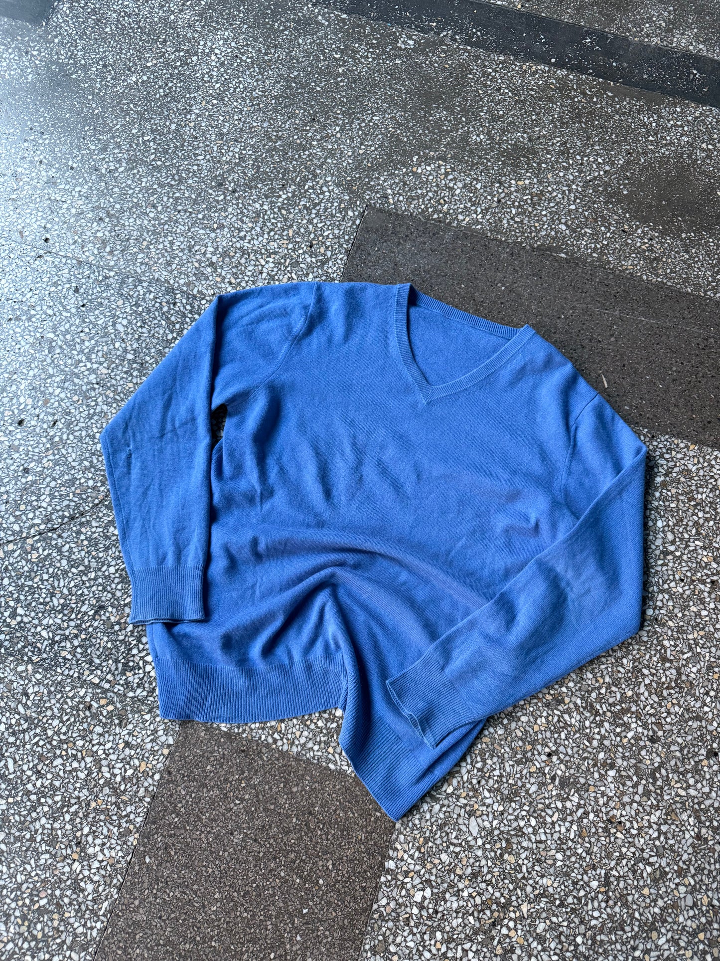 Vintage kaszmirowy niebieski sweter